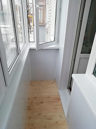 Остекление балкона в хрущевке